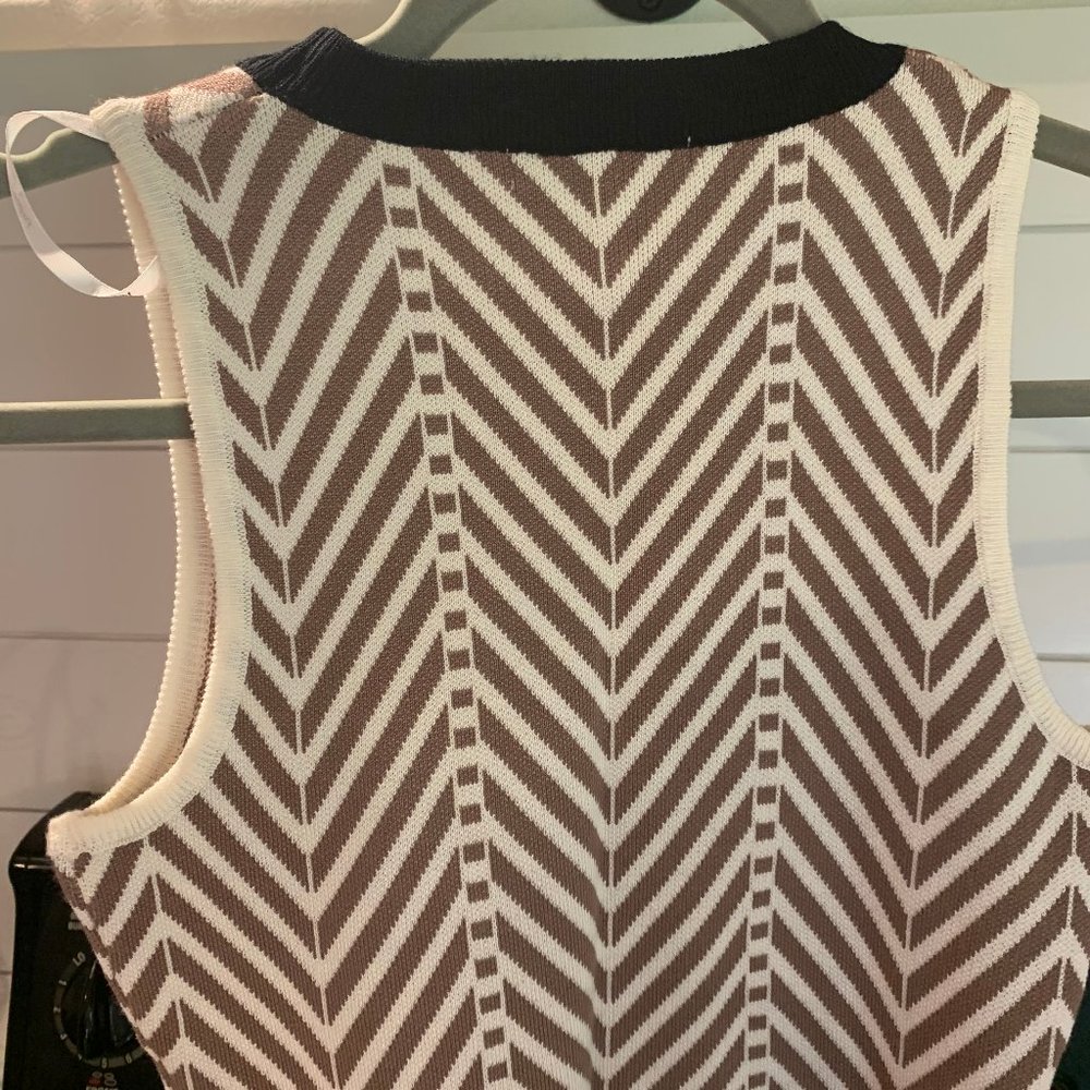 Crop Top - Picture 2 of 2